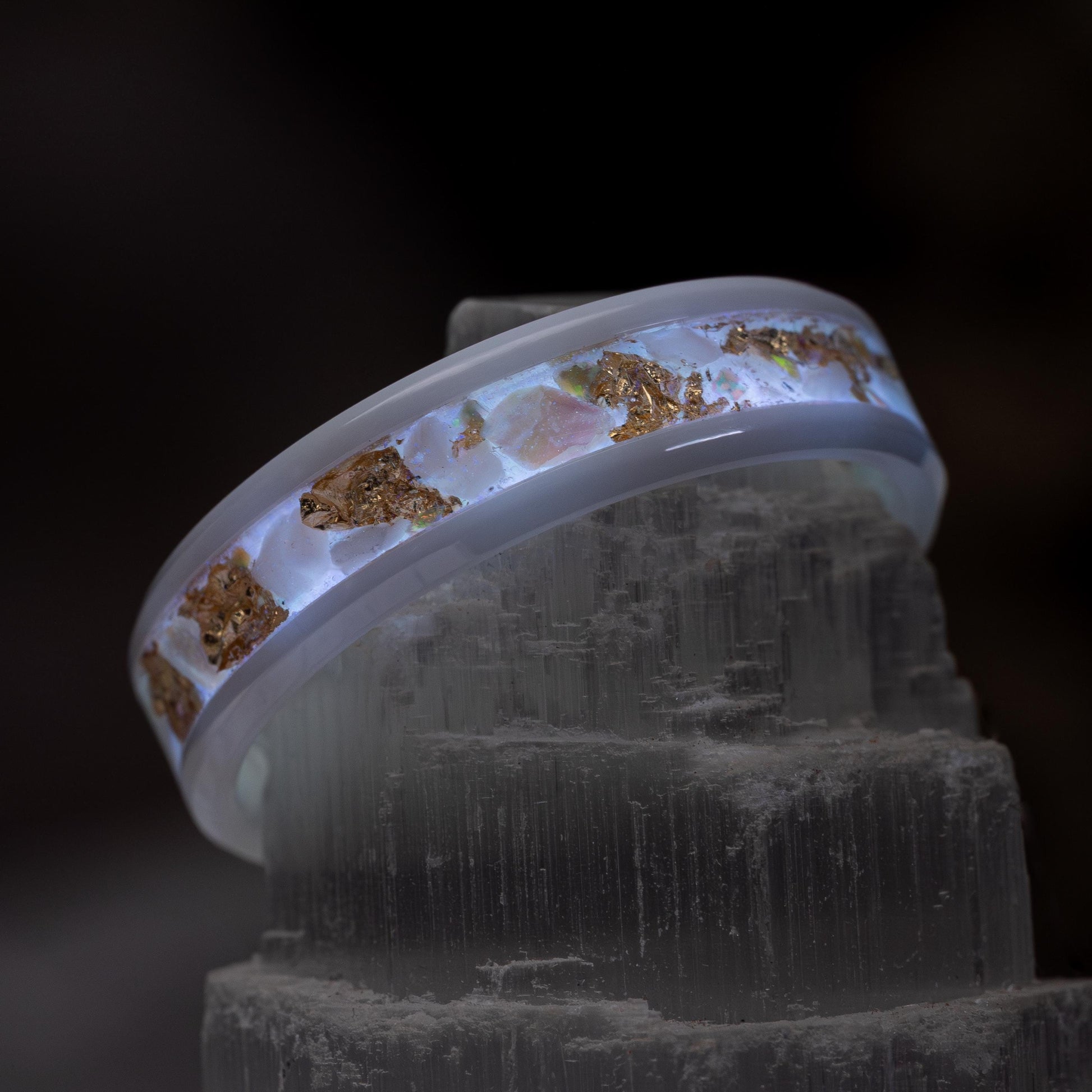 Oro Divino | Mother of Pearl, Opal, Gold Leaf, White Ceramic Band